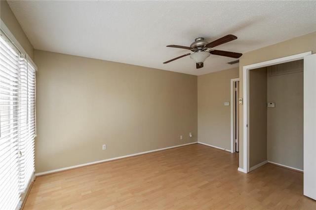 Building Photo - 5550 Spring Valley Rd
