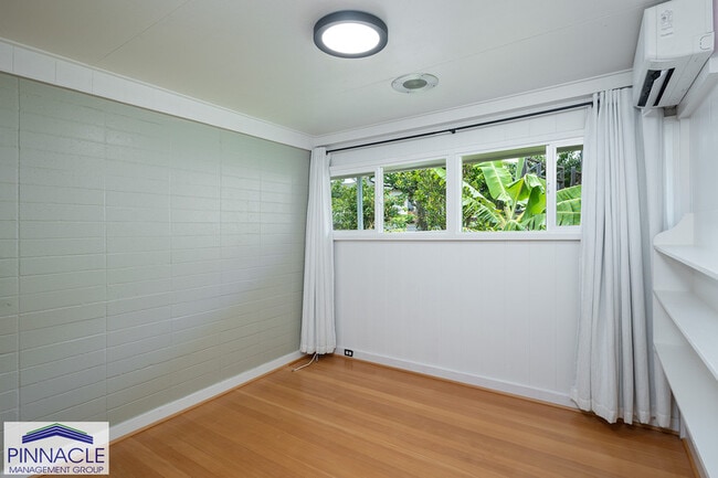 Building Photo - 99-127 Waipao Pl