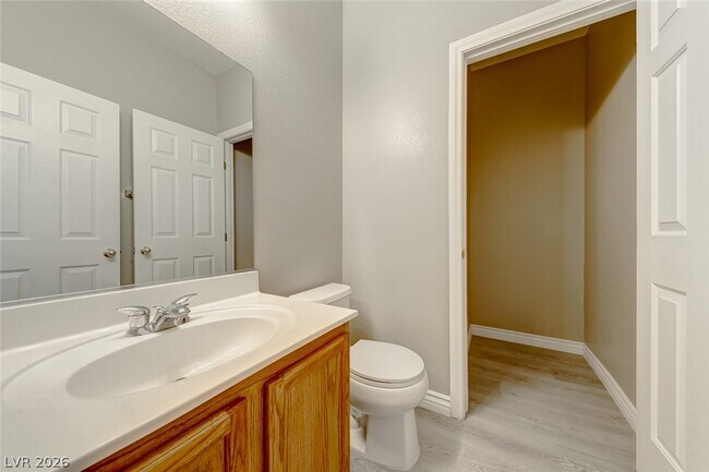 Building Photo - 7940 Dexter Falls St