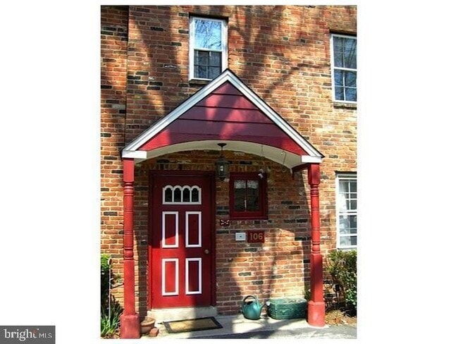Building Photo - 108 N Roberts Rd