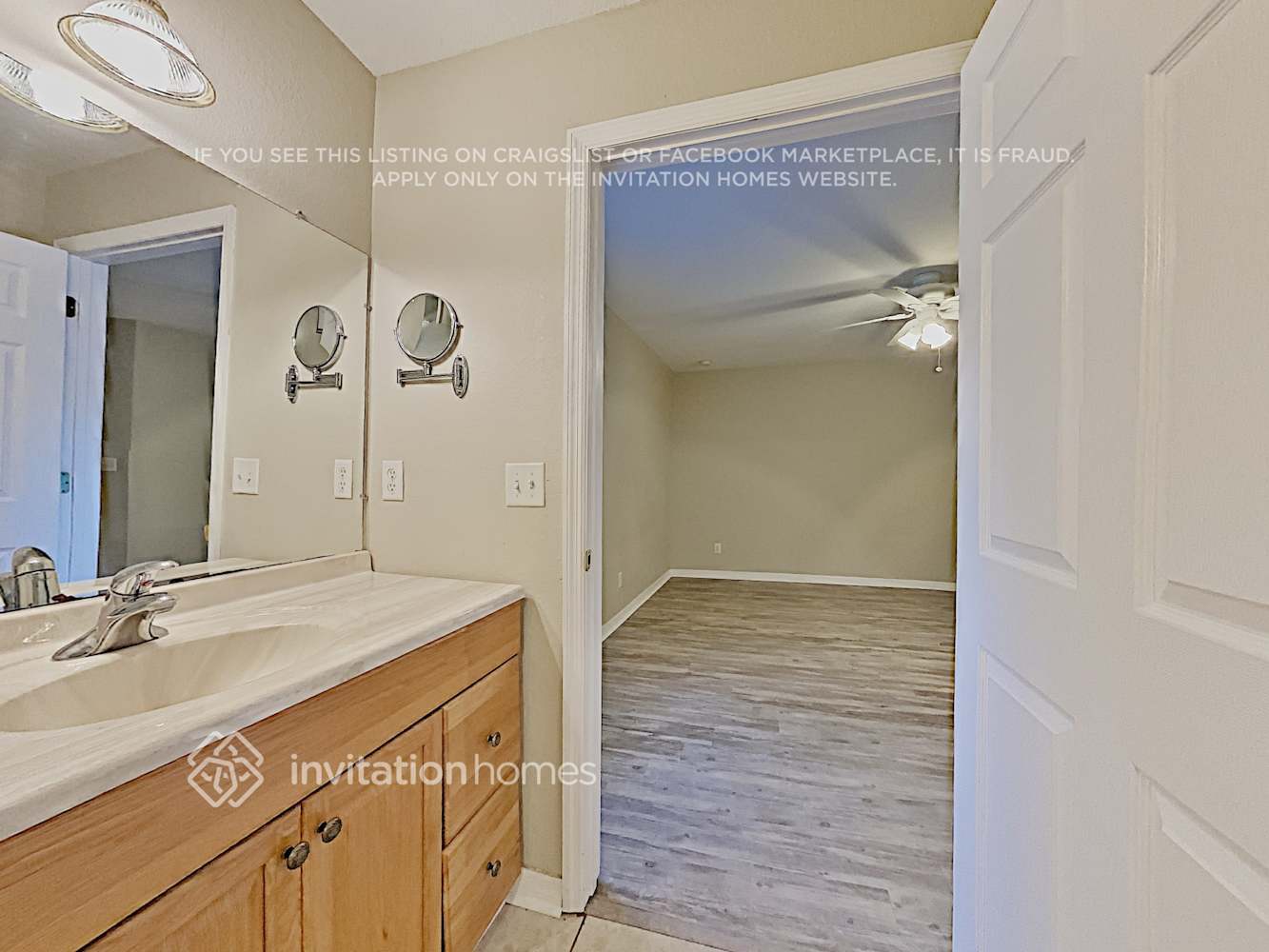 Building Photo - 2401 Granada Cir E