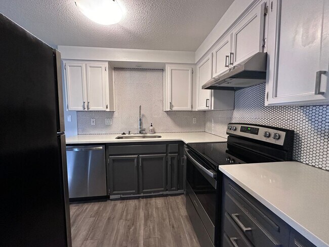 Building Photo - Cozy 2 bdrm 2 bath Condo in Vancouver, WA