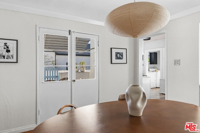 Building Photo - 2009 N New Hampshire Ave