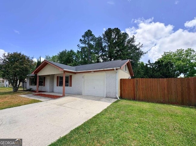 Building Photo - 603 Plantation Village Dr