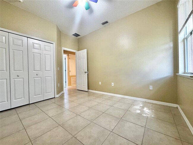 Building Photo - 806 Palermo Ct