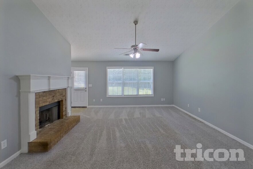 Building Photo - 65 Cranbrook Ct