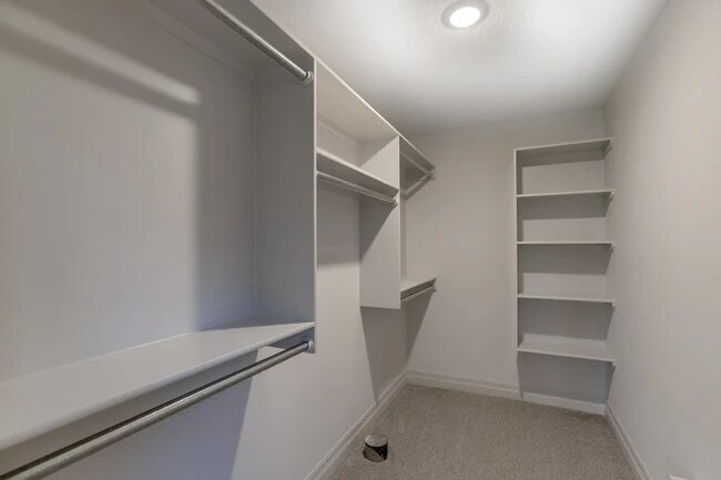 Building Photo - 10422 W Graber Cir