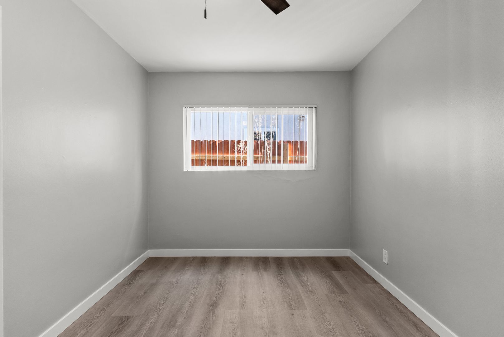 Building Photo - 113 S Lillie Ave