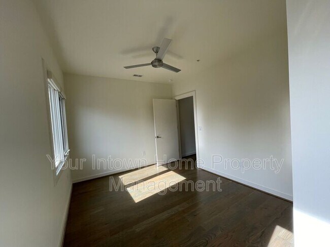 Building Photo - 504 Rankin St NE