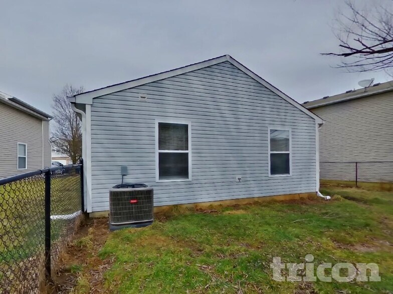 Building Photo - 683 Florence Dr