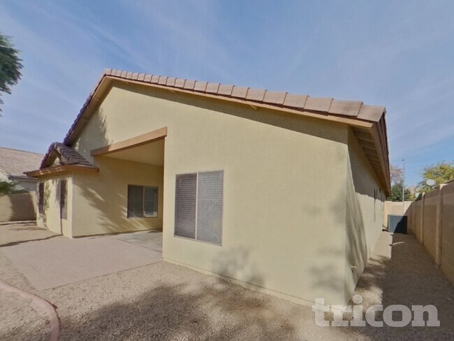 Building Photo - 8529 W Hughes Dr