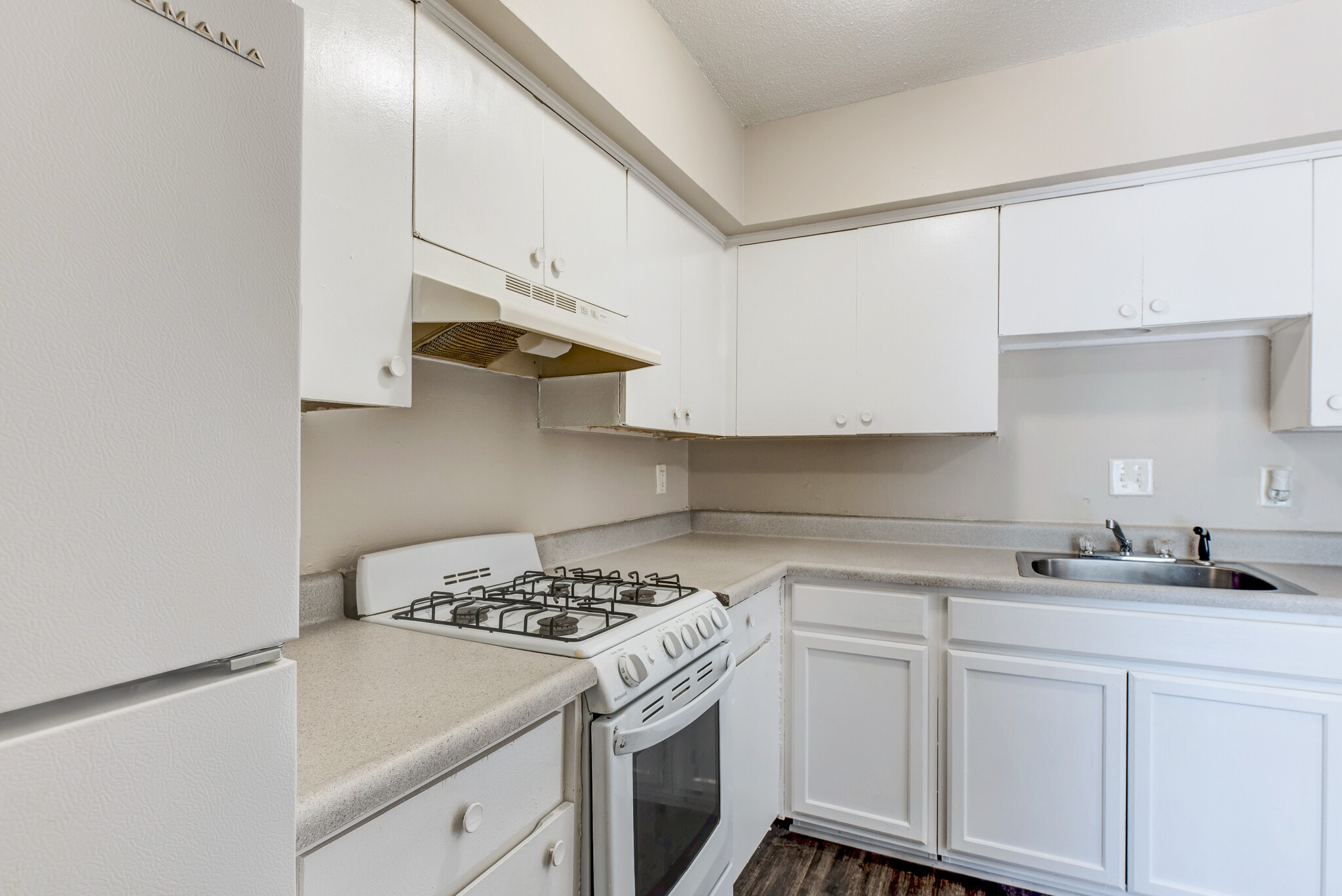 Kitchen - Cherry Creek -FREE month!
