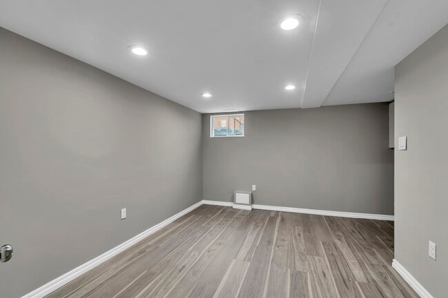 Building Photo - 2923 Edgecombe Cir N