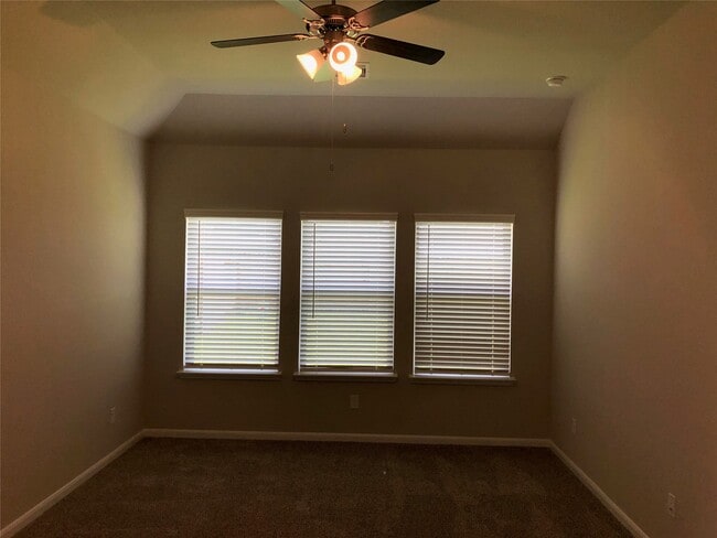 Building Photo - 28723 Yulee Mill Dr