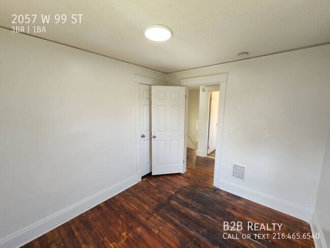 Building Photo - 2057 W 99th St