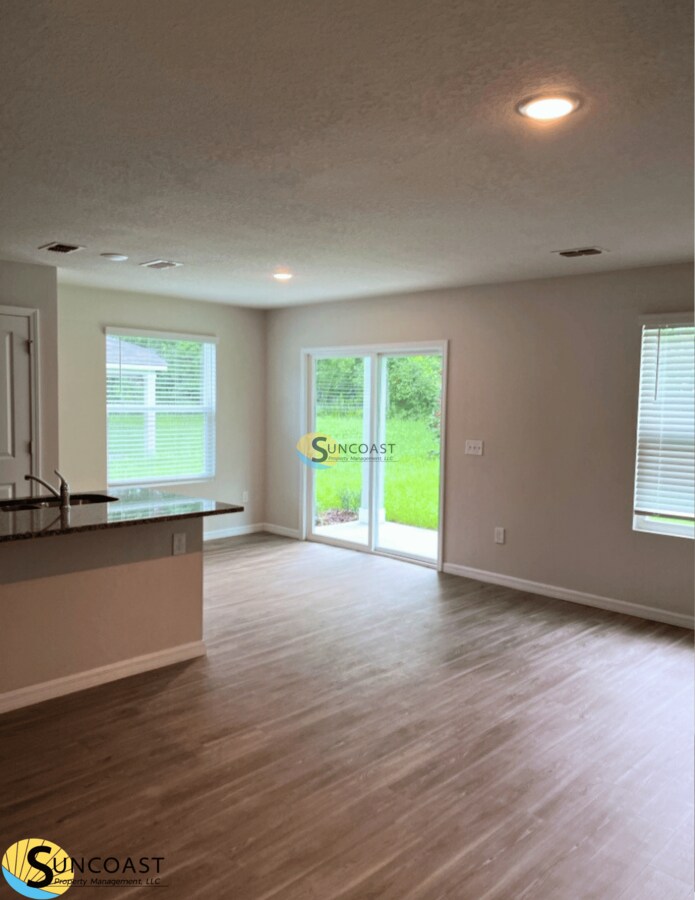 Building Photo - 1365 Tan Tara Trl