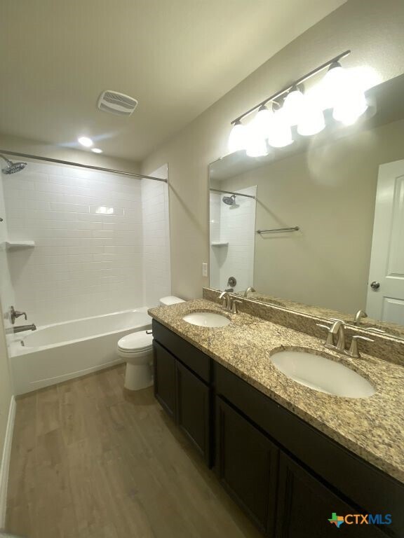 Building Photo - 2307 Grosseto Ct