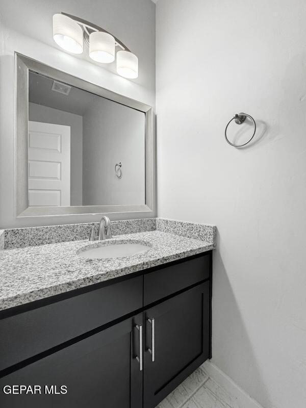 Building Photo - 12622 Amesbury