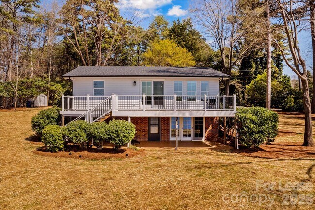 Building Photo - 118 Revere Dr
