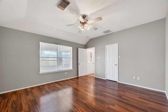 Building Photo - 9807 Tawny Trace Ct