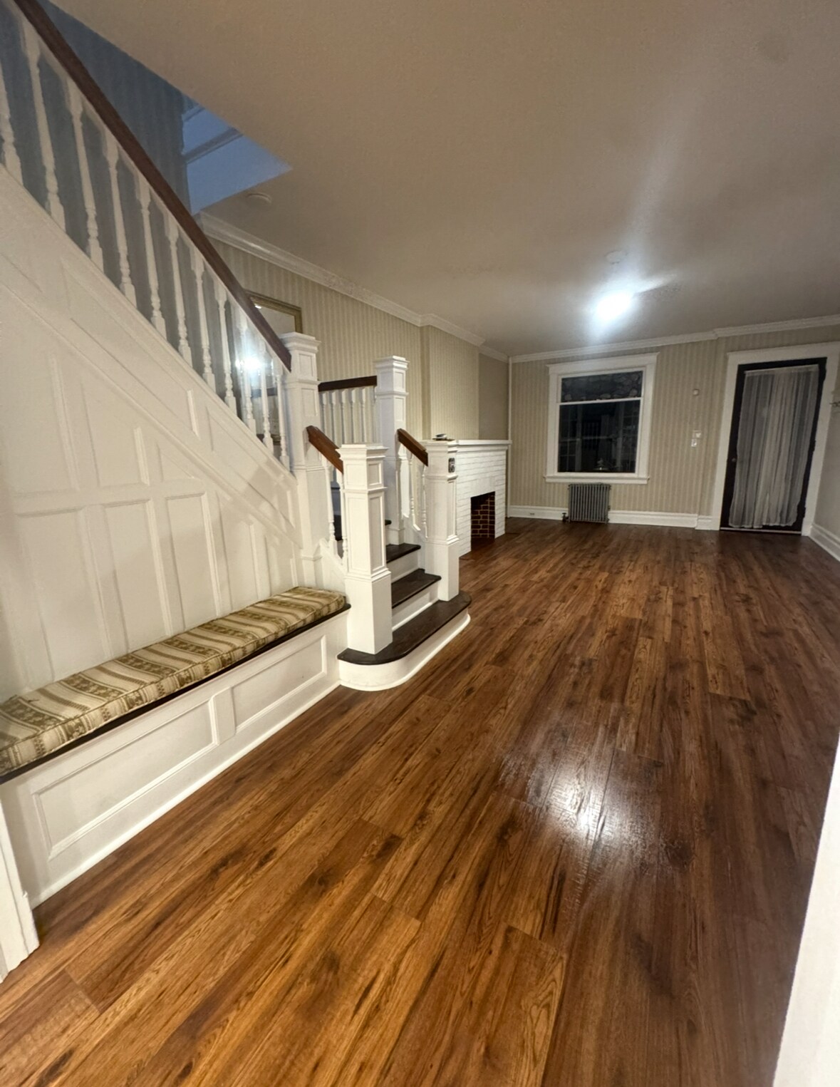 Living room - 232 Rector St