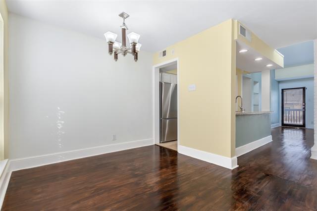 Building Photo - 5904 Sandhurst Ln