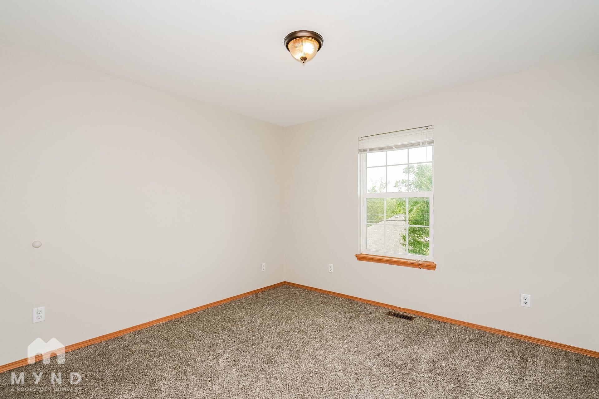 Building Photo - 3634 S Sulgrove Ave