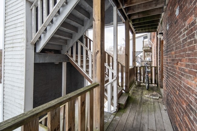 Building Photo - 50-62 East Street - 3B