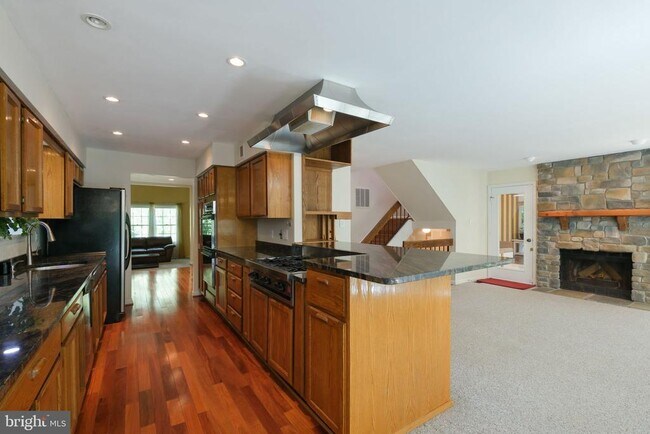 Building Photo - 14401 Rich Branch Dr