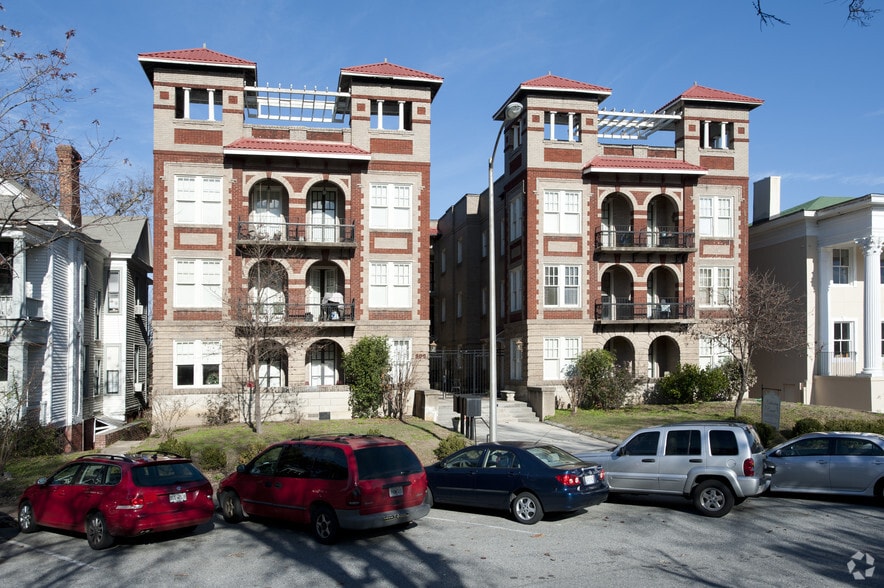 Primary Photo - Katherine Court