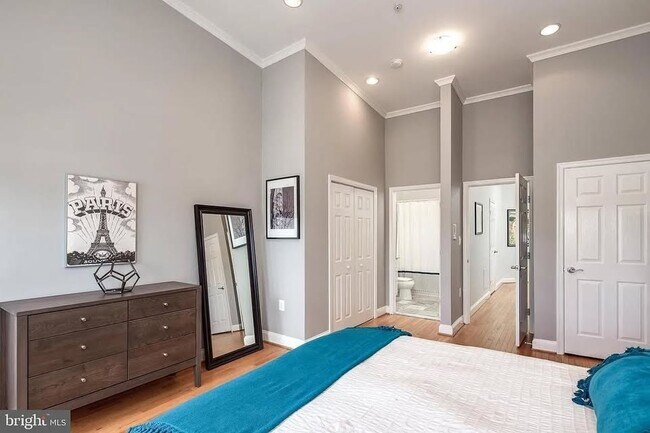 Building Photo - 1612 5th St NW