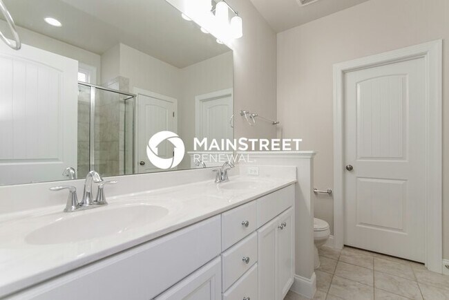 Building Photo - 3 Bedroom Pet-Friendly Home in CLAYTON, NC with Main Street Renewal