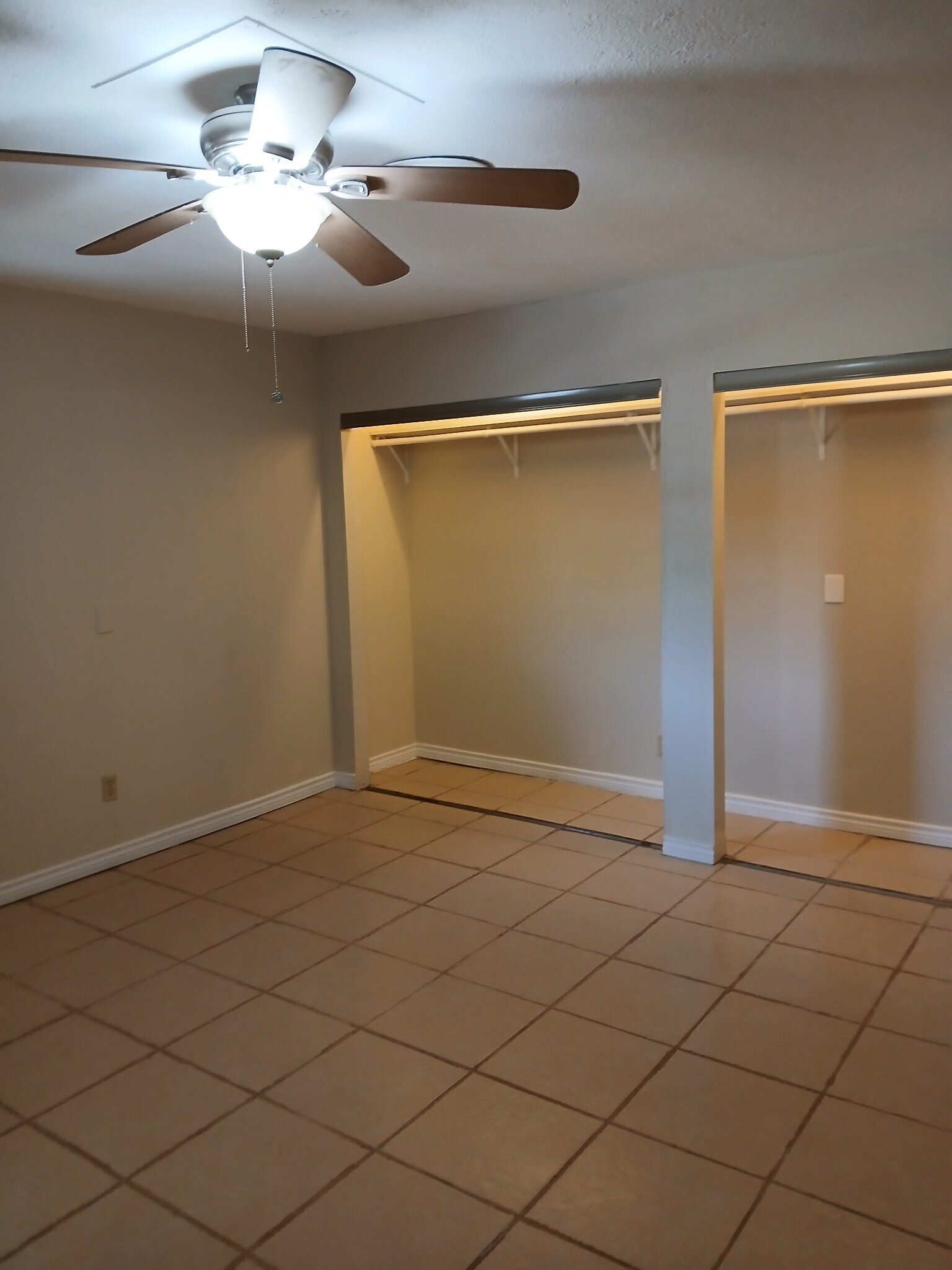 Tile - 17140 FM 344 W