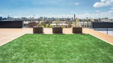 Building Photo - 1801 W Grand Ave