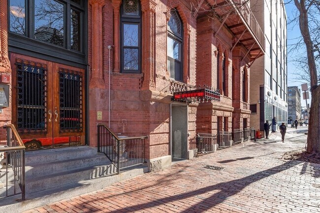 Building Photo - 271 Dartmouth St