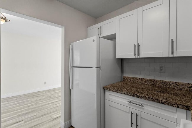 Building Photo - 493 NW 43rd St