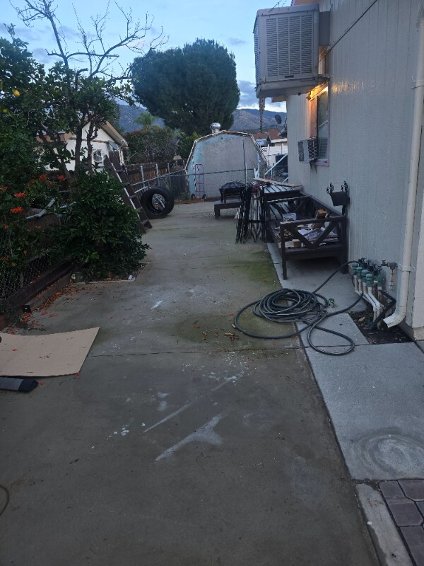 Building Photo - 44560 Grovewood Cir