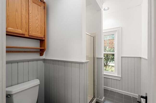 Building Photo - 107 Ellery St