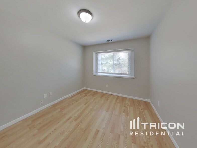 Building Photo - 13603 Lynnville Dr