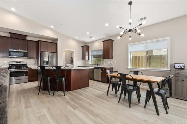 Building Photo - 655 Catala Wy