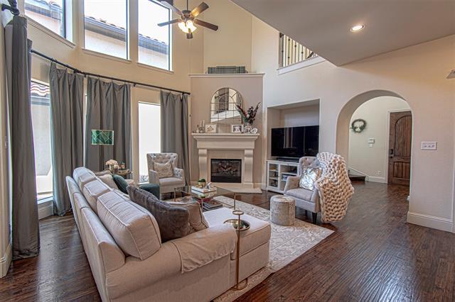 Building Photo - 7039 Comal Dr