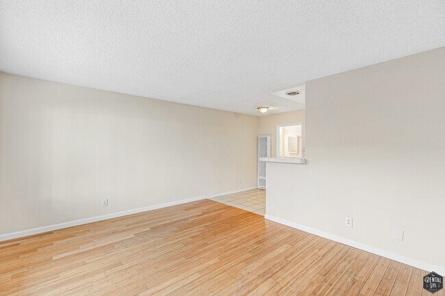 Building Photo - 2435 2nd St