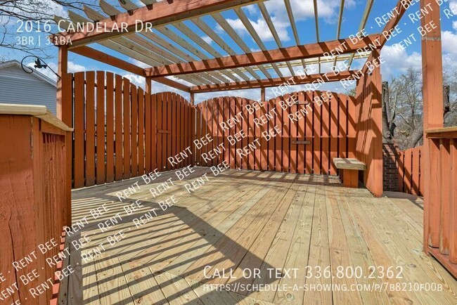 Building Photo - 2016 Candelar Dr