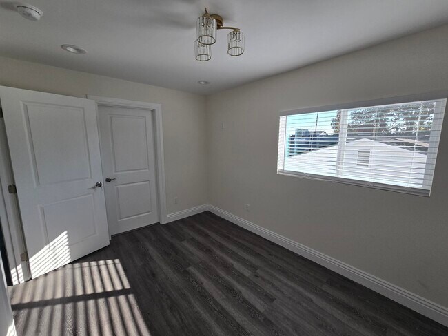 Building Photo - 11015 Califa St