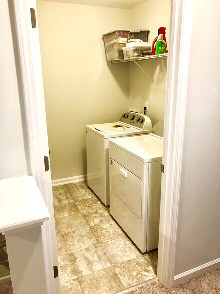 in unit washer Dryer - 705 crimson sage lane