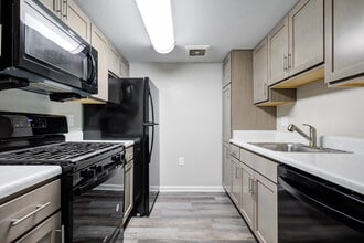 Arna Valley View - Kitchen - Arna Valley View Apartments