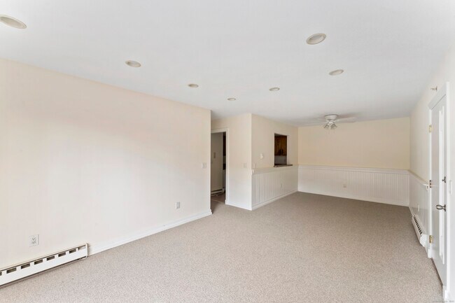 Building Photo - 1 Fairfield Ave