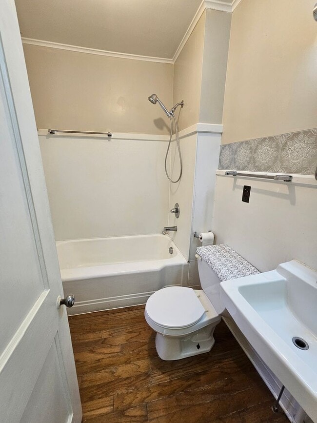 Building Photo - 2 BR in Thomasville!