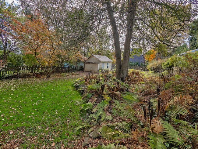 Building Photo - Charming, Renovated Bungalow in NW DC Tenley Area