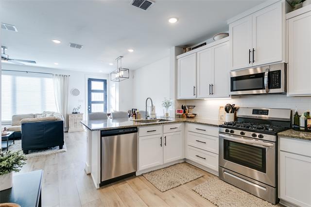 Building Photo - 7605 Reis Ln